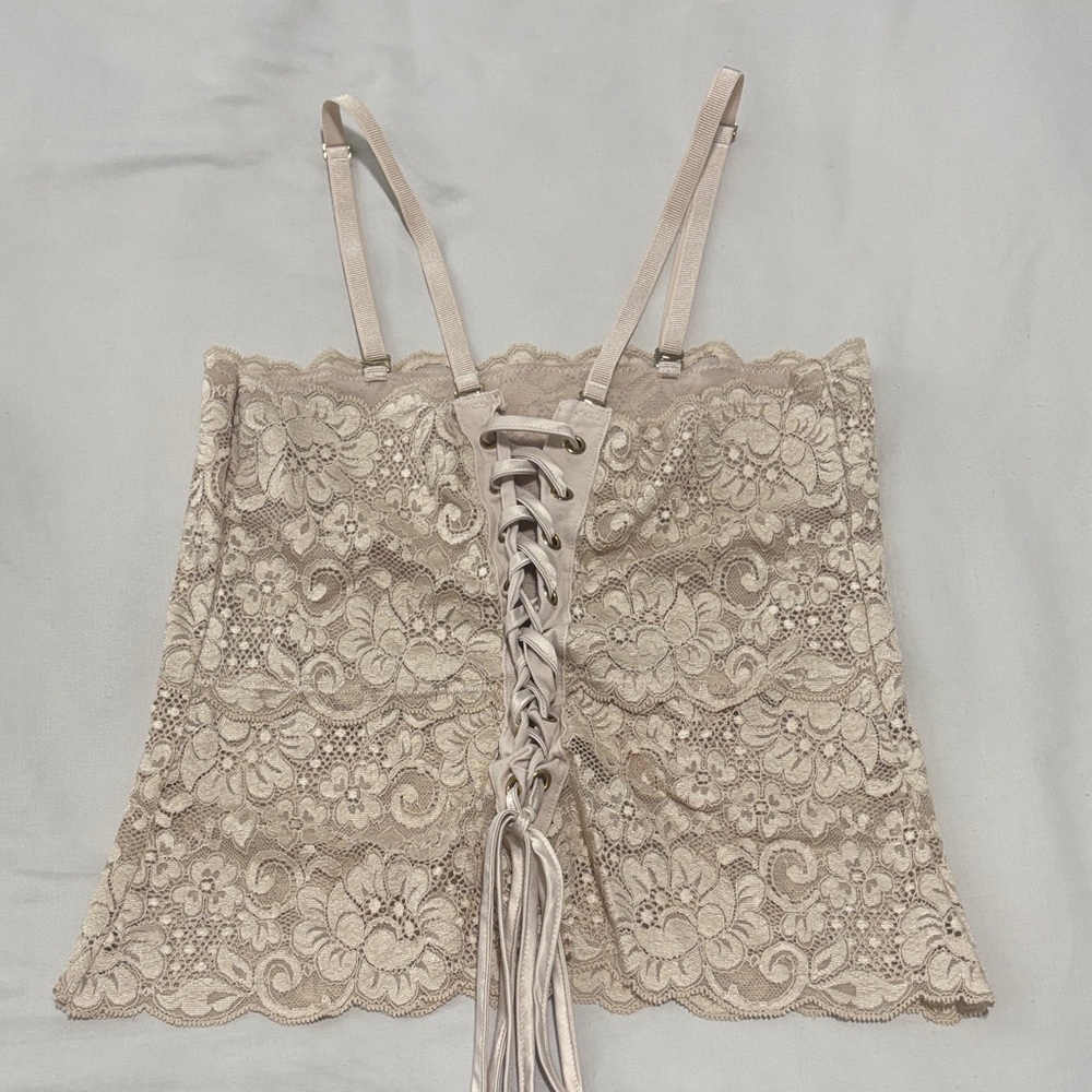 Lace-Up Adjustable Floral Lace Cami Top!!
